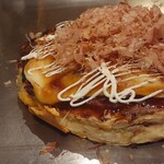 Okonomiyaki Izakaya Mikaduki - フワフワチーズお好み焼き ミックス玉