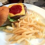 チェダーチーズバーガー