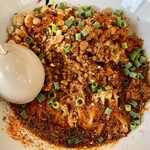 麺屋 しん蔵 - 汁なし坦々麺 750円(辛さ痺れ増し)味玉 100円