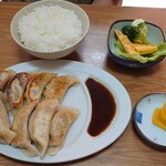 岩はし - ギョウザ定食  @745円(2020.10)