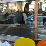 ラーメンショップ - 奥の寸胴で炊いてます！！