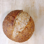 墨繪パン - ハーフ つぶ麦パン