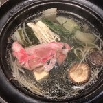 しゃぶしゃぶ・日本料理 木曽路 - お鍋を泳ぐお肉