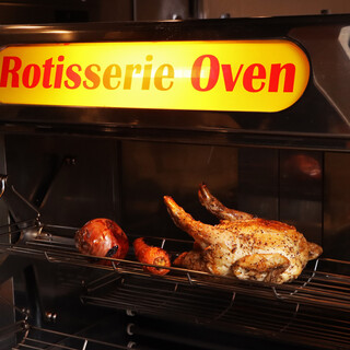“Roast chicken”, which is baked over a long period of time, is available takeaway ◎