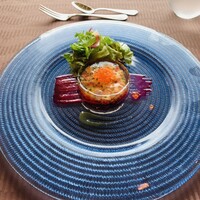 ル・トリアノン - サーモンのタルタル トマトジュレ