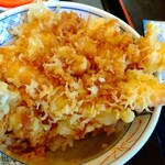 磯の香亭 - 天丼の魚の天ぷら食べたら海老が2本お目見え