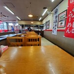 麺屋まる勝かっちゃんラーメン - 店内