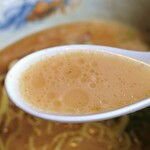 麺屋 八兵衛 - アゴだし白湯らぁめんこってりのスープ
