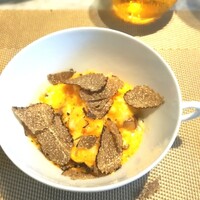 La Brianza - キノコと秋トリュフのグラタン、たぶん肉厚しいたけとマッシュルーム。秋の季節感満載のトリュフグラタン、やっぱりいい香りおいしい～＼(^-^)／