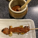 Kashiraya - ベロンベロンに辛子味噌を塗ります。