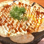 Hachi Hachi - もちもちの生地で平べったく焼き上げた豚平焼