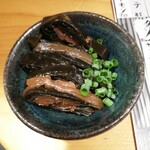 町田酒場 輝一 - お通し、今日は鰊の昆布巻。３８０円