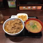 Yoshinoya - ねぎだく牛丼ととん汁。（2020）