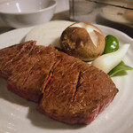 牛三郎 横浜元町 - サーロインステーキ１００ｇ　４,６２０