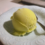 牛三郎 - コースのメロンシャーベット