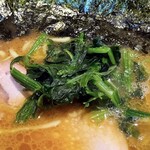 ラーメン 厚木家 - ほうれん草。