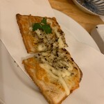 FUNEYA - しらすのピザ