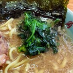 ラーメン六角家 - ほうれん草は食感が良かったです。