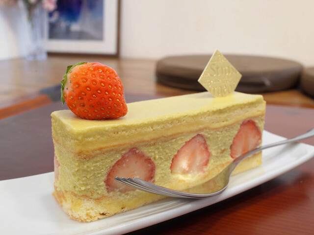 ストラスブルジョア 黄金町 ケーキ 食べログ ストラスブルジョア 黄金町 ケーキ 食べログ