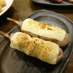 天ぷら 穴子蒲焼 助六酒場 - トマト豚巻きチーズ 