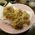 天ぷら 穴子蒲焼 助六酒場 - 茸の天ぷらハーフ