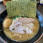 Yokohama Ie Kei Ramen Hide - 