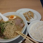 博多ラーメン 駿蔵 - 