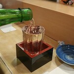 Sushi Yoshi - 冷酒の図