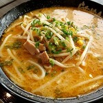Raamen Kagetsu Arashi Hitachi Nakafasshon Kuruzuten - 黄金の味噌ラーメン