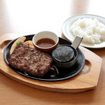 Kokosu - ビーフハンバーグステーキとライス