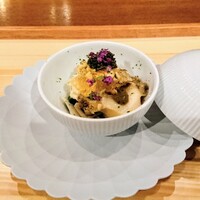 日本料理 五感 - 先付けは湯葉と蒸し鮑