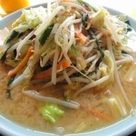 温泉ラーメン福助屋 - タップリの炒め野菜がどっちゃり♪