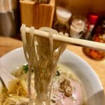 SOBA HOUSE 金色不如帰 新宿御苑本店 - 麺