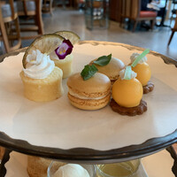 ザ タヴァン グリル＆ラウンジ - 