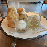 ザ タヴァン グリル＆ラウンジ - 