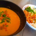 グル グル シロヘビ ヌードル - 