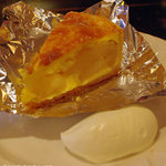 カフェ香咲 - リンゴとチーズのタルト