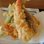 天ぷら　エビの頭が！