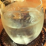 はんなり祇園 - 2012.7.7　麦焼酎ロック　500円　お店がチョイス♪