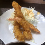 居喰処 光 - 2020/09/30
      日替り エビフライ定食 500円
      まぐろづけ丼 500円