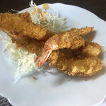 居喰処 光 - 2020/09/30
      日替り エビフライ定食 500円
      まぐろづけ丼 500円