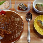 犬山ローレライ麦酒館 - ランチバイキングの料理達です。