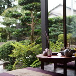 火鉢かふぇ 壽庵 - お庭が見事