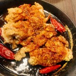 土間土間 - レッドホットチキン　レギュラー　850円
唐辛子を噛んだら非常に辛かったです