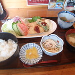 くつろぎ亭ひこべえ  - 日替わり定食　880円