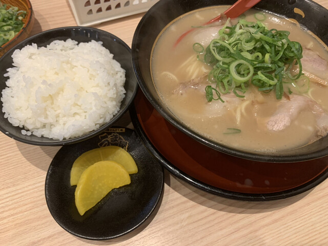 うま屋ラーメン 春日店 清洲 ラーメン 食べログ うま屋ラーメン 春日店 清洲 ラーメン 食べログ