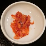 韓国料理 楽々 - プルコギ定食 900円 のキムチ