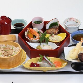 ランチ限定 特別いろどり弁当 がんこ 武蔵野立川屋敷 立飛 居酒屋 食べログ