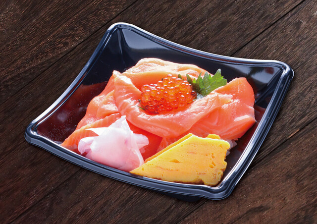 オーロラサーモンいくら丼【D-16】