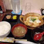 味処 酒処 一乃家 - カツ煮込み定食